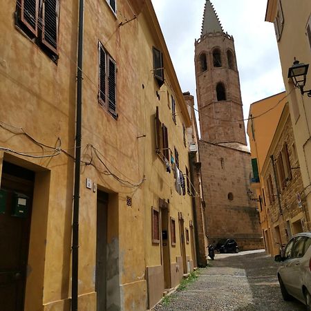 Casa Vacanza Il Campanile Alguer Exterior foto